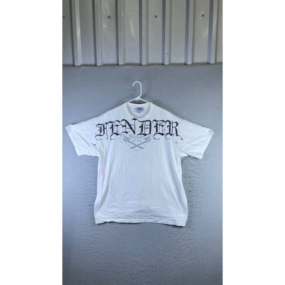 Fender Guitars T-Shirt Mens XL White Good Gothic Logo Rock & Roll Lifestyle
